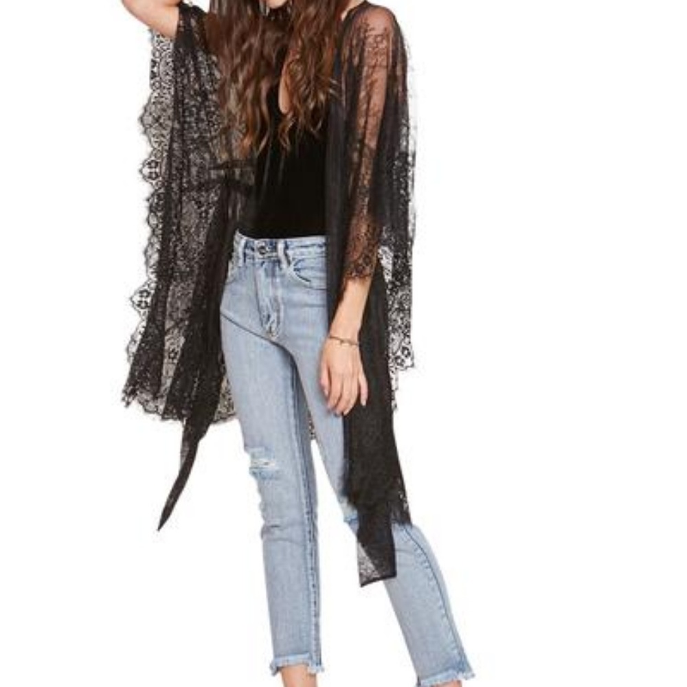 LACE ROBE - Picture 3 of 4